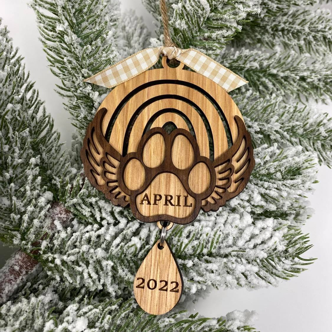 Memorial pet ornament